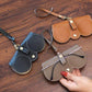 🌸🎁1 acheté, 1 offert (2 pièces)🕶️✨ Étui souple en cuir pour lunettes de soleil ! Protégez vos lunettes avec élégance et style – idéal pour le quotidien et les voyages ! 🧳🛡️💖