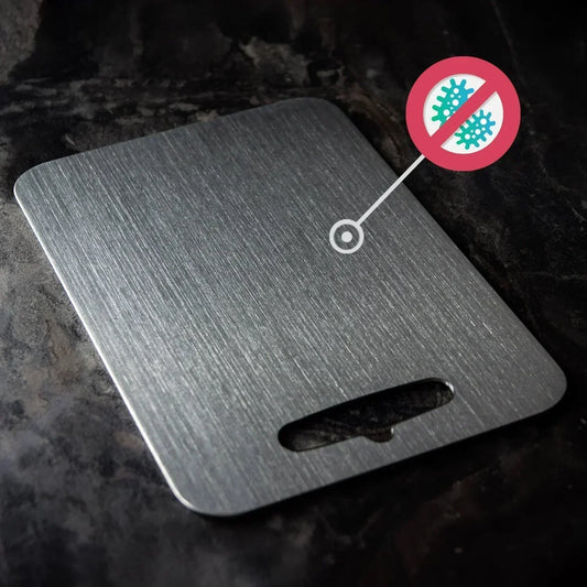 ❗ PROMO LIMITÉE 50% DE RÉDUCTION ! 🪓 Planche à Découper 100% Titane – Hygiénique, Inodore & Économe pour vos Couteaux 🍴