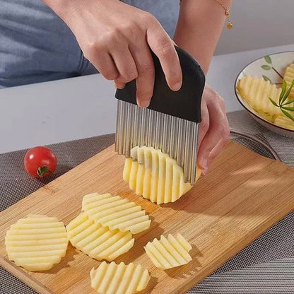 🔪 50 % DE RÉDUCTION EN CE MOMENT ! Couteau à pommes de terre en acier inoxydable ondulé – lame ondulée, manche ergonomique et utilisation polyvalente – idéal pour les légumes, les fruits et la cuisine 🥔✨