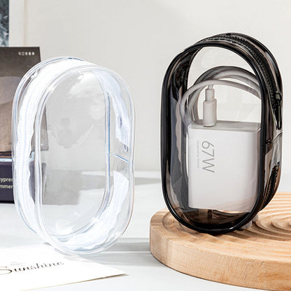 ✨🔍1 acheté 1 offert 🛒 50 % DE RÉDUCTION ! Petite mais indispensable : cette pochette de rangement transparente protège vos chargeurs de l'eau, de la poussière et des pertes. Parfaite pour vos déplacements !